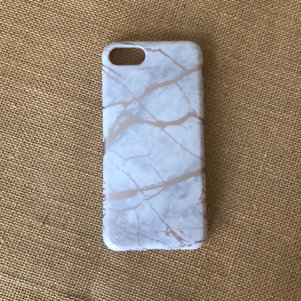 Brand new marble-looking iPhone 8 cell phone case.